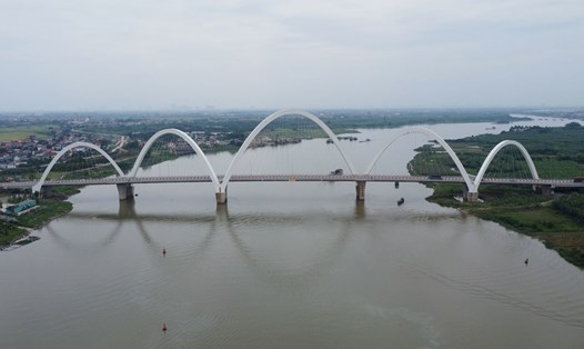 Cầu vòm thép cao nhất Việt Nam, tổng vốn đầu tư gần 2.000 tỉ đồng. Ảnh: Vĩnh Hoàng