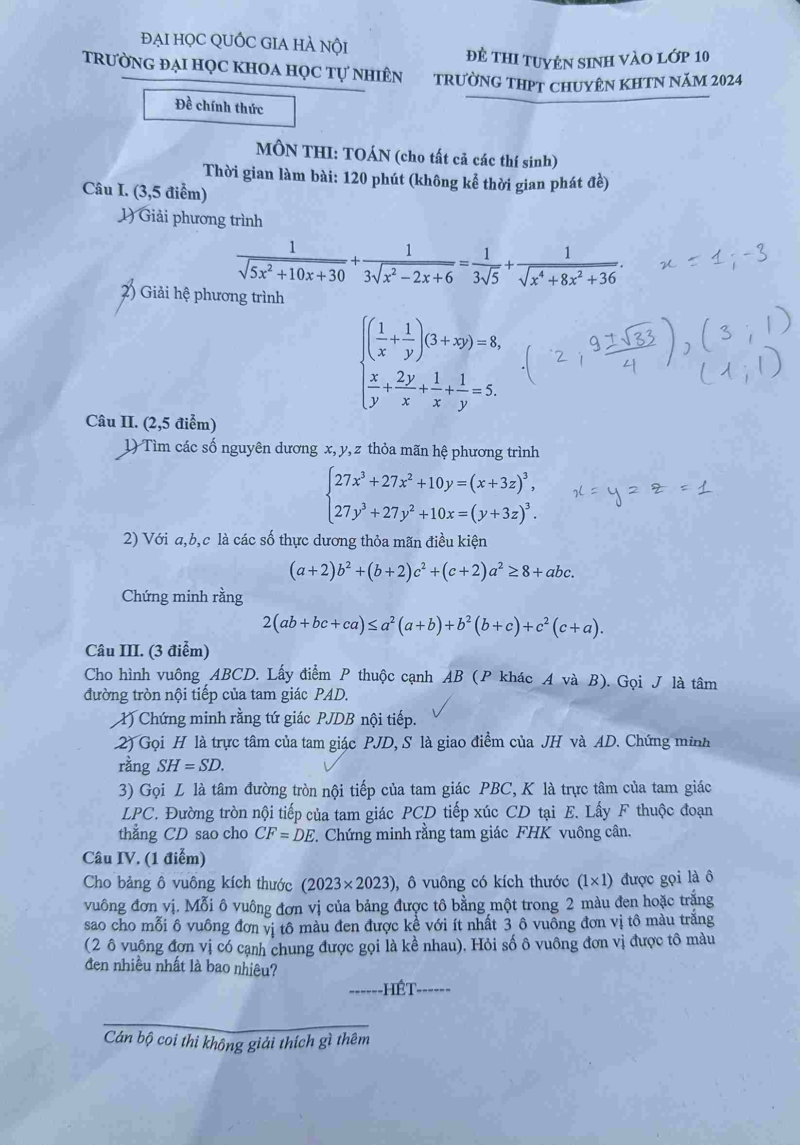 Đề thi vào lớp 10 môn Toán (vòng 1) của Trường THPT Chuyên Khoa học tự nhiên. Ảnh: Anh Đức