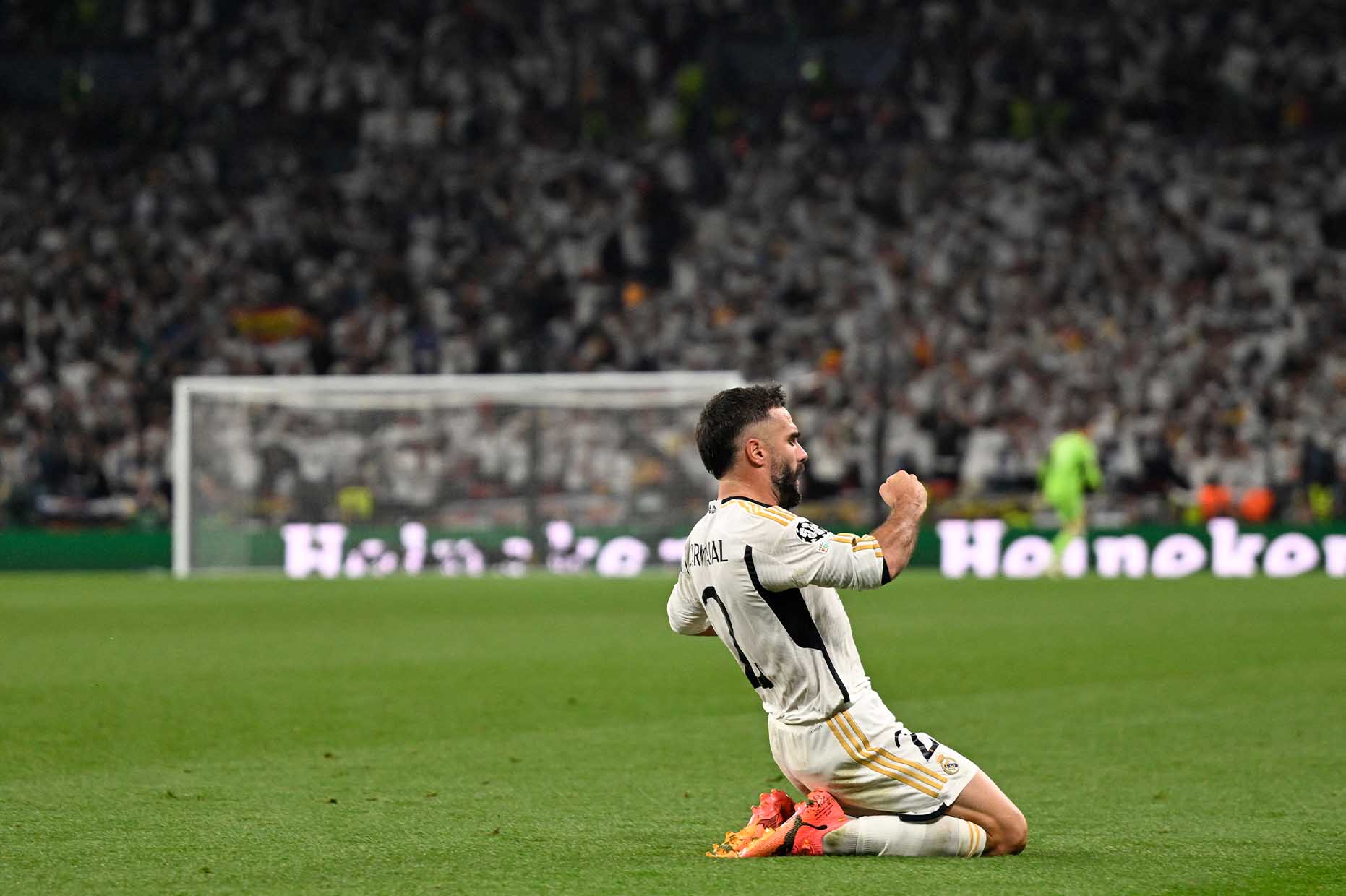 Dani Carvajal là biểu tượng của vinh quang, sự bền bỉ và lòng trung thành với Real Madrid. Ảnh: AFP