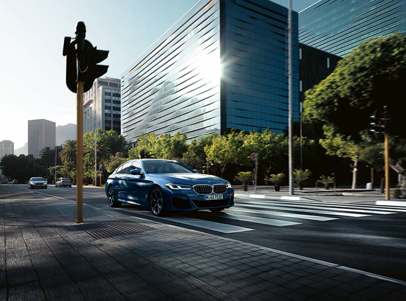 BMW 530i M Sport là mẫu xe nằm trong danh mục được hưởng chính sách ưu đãi riêng dành cho doanh nghiệp và khách hàng đặc biệt của BMW.