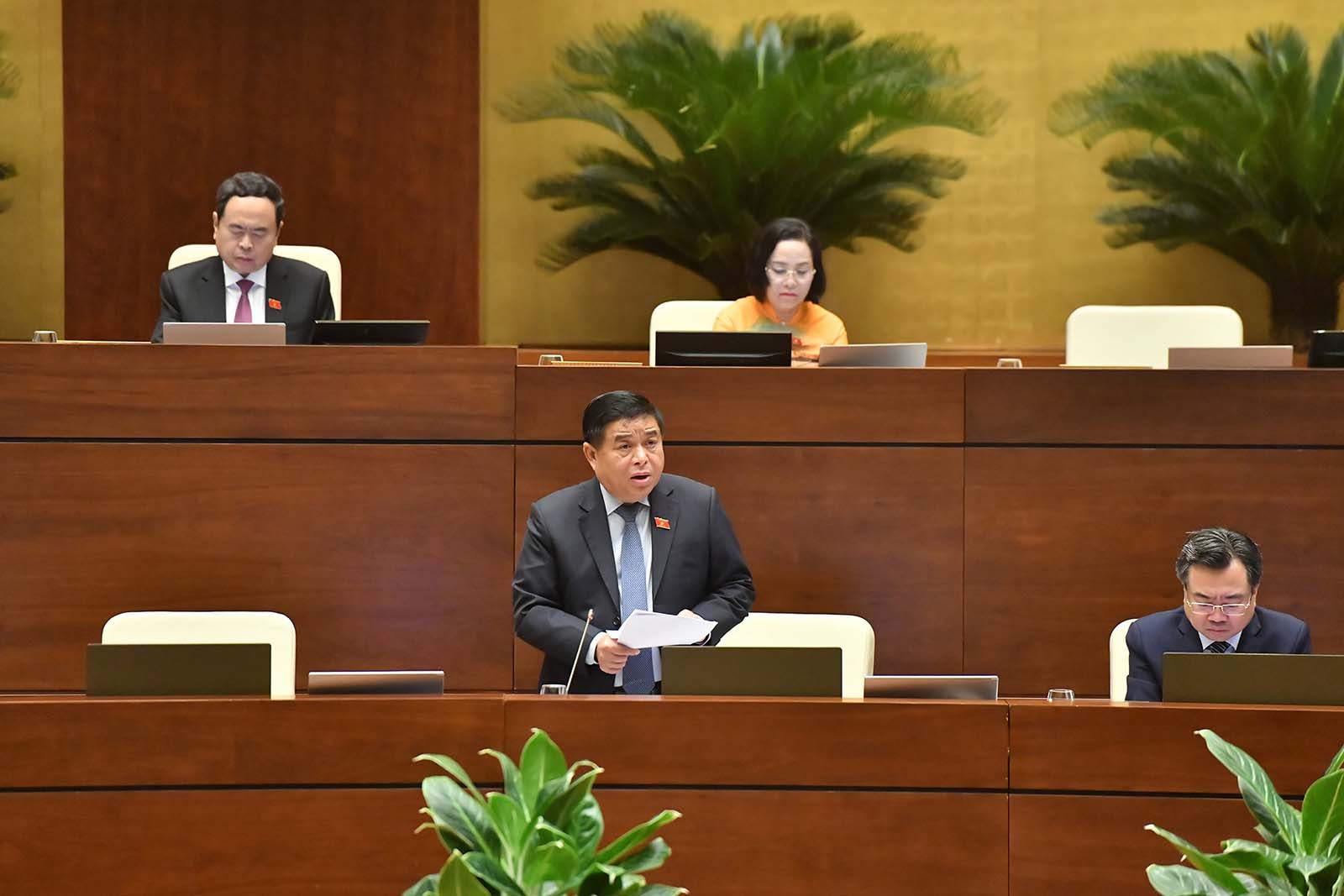 Bộ trưởng Bộ Kế hoạch và Đầu tư Nguyễn Chí Dũng phát biểu. Ảnh: Phạm Đông