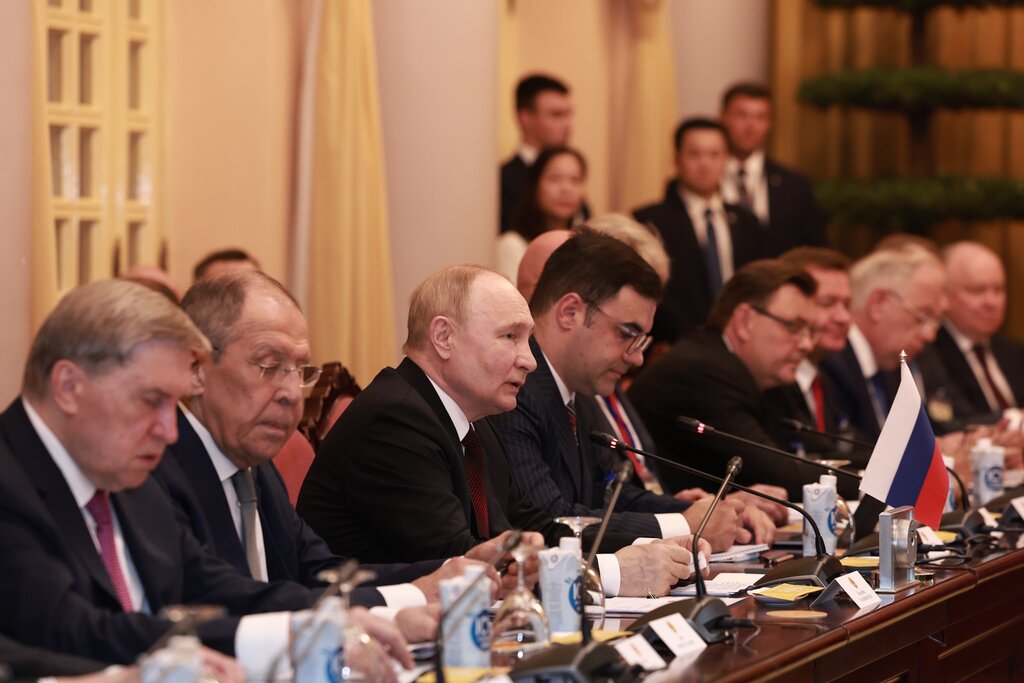 Tổng thống Nga Vladimir Putin hội đàm với Chủ tịch nước Tô Lâm tại Phủ Chủ tịch. Ảnh: Hải Nguyễn 