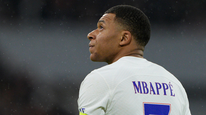 Áp lực dành cho Mbappe là rất lớn. Ảnh: CLB Real Madrid