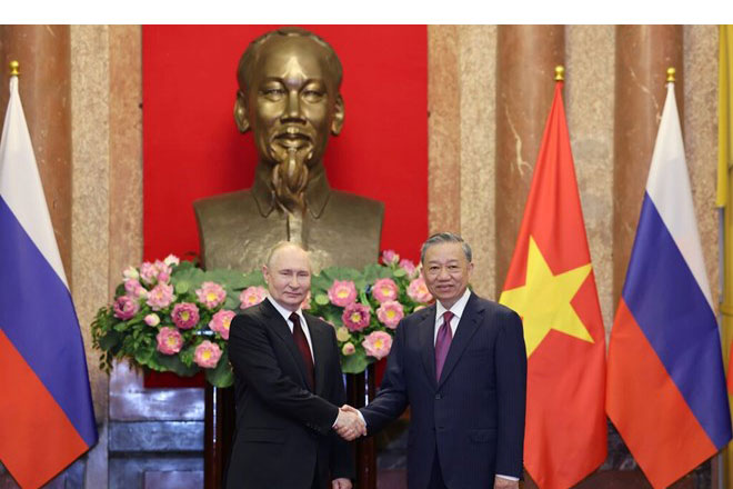 Chủ tịch nước Lương Cường gặp Tổng thống Nga Vladimir Putin: Hướng tới tương lai quan hệ Việt - Nga