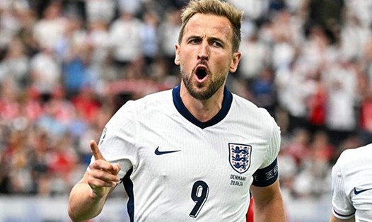 Harry Kane ghi bàn nhưng không thể giúp tuyển Anh đánh bại Đan Mạch. Ảnh: AFP