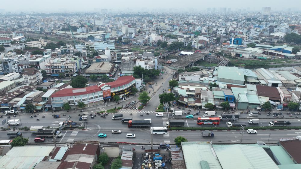 Dự án sau khi hoàn thành sẽ đồng bộ giao thông khu vực cửa ngõ phía Tây. Ảnh: Anh Tú