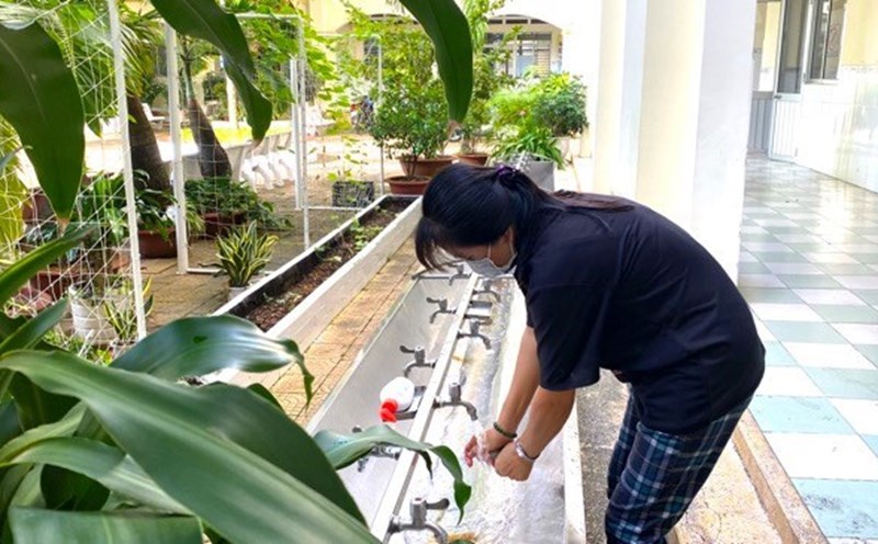 Đề xuất bổ sung nhân viên trường học là nhà giáo. Ảnh minh hoạ: Yến Phương