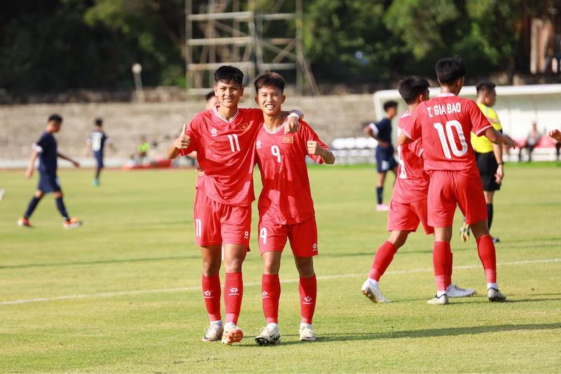 U16 Việt Nam liên tiếp ghi bàn. Ảnh: VFF