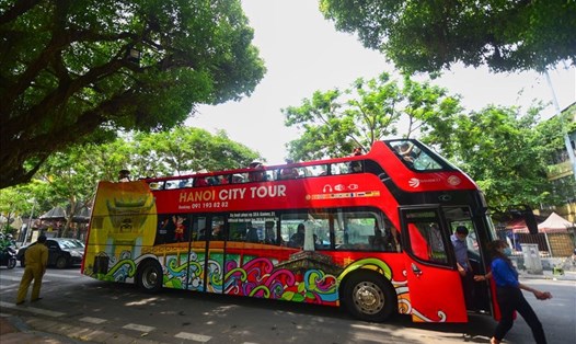 Hà Nội hiện đang vận hành 3 tuyến xe buýt city tour. Ảnh: Hải Nguyễn