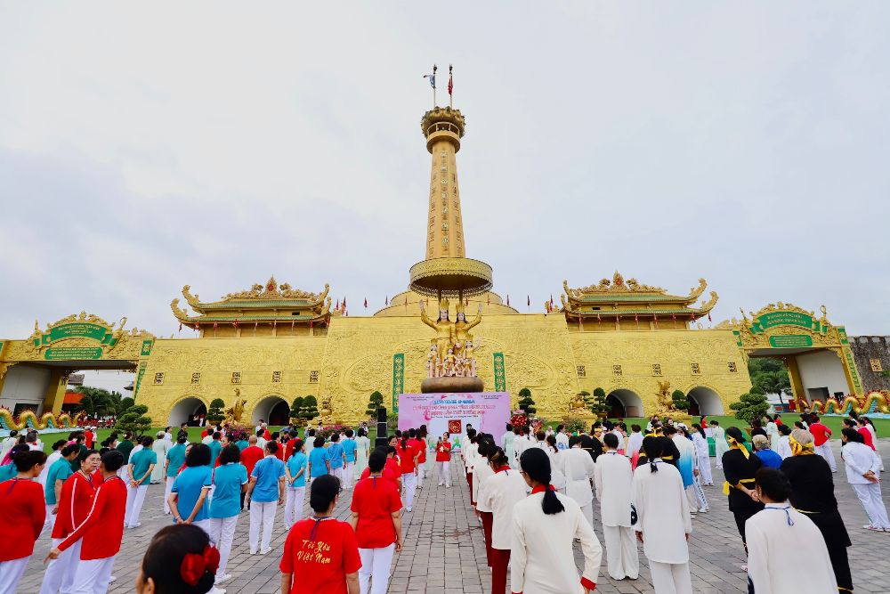 Liên hoan Thể dục dưỡng sinh tỉnh Bình Dương mở rộng năm 2024 đã diễn ra sôi nổi, nhận được sự hưởng ứng tích cực và thành công tốt đẹp. Ảnh: BTC 