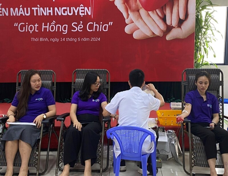 CBNV SOJO Hotel Thai Binh tham gia hiến máu nhân đạo.