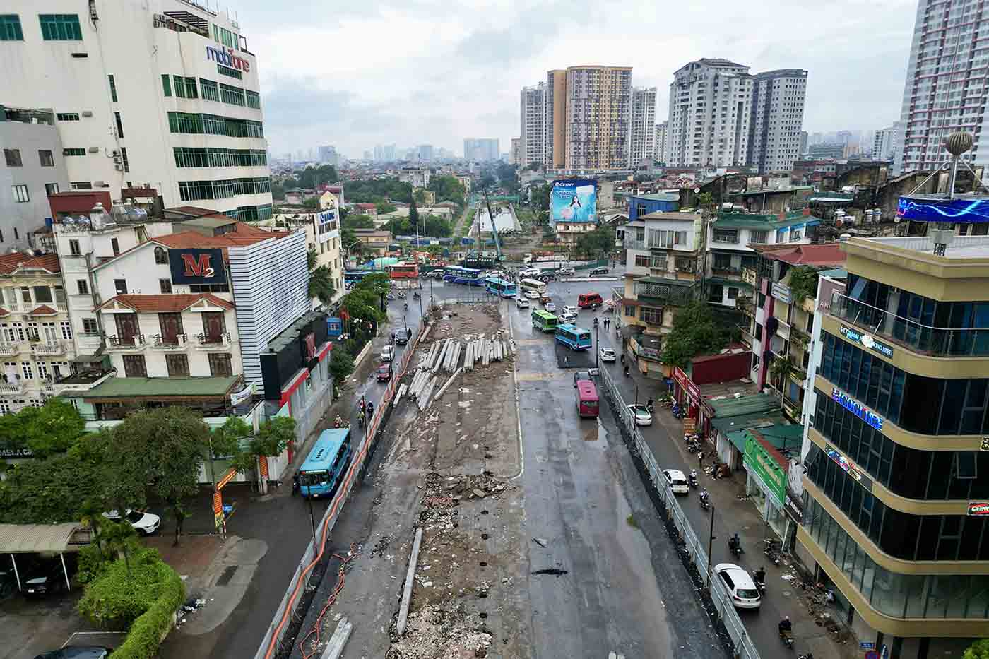 Hầm chui Kim Đồng - Giải Phóng là công trình trọng điểm của thành phố giai đoạn 2021 - 2025 nhằm khắc phục tình trạng ùn tắc giữa Vành đai 2,5 với đường Giải Phóng, từng bước hoàn chỉnh tuyến Vành đai 2,5 theo quy hoạch được duyệt, đảm bảo giao thông thông suốt qua ga hàng hóa Giáp Bát...  Đây là hầm chui thứ 5 tại Thủ đô được xây dựng từ năm 2009 đến nay, sau các hầm Kim Liên - Xã Đàn, Trung Hòa, Thanh Xuân, Lê Văn Lương.