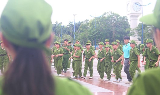 Hơn 260 em học sinh tham gia trại hè "Học làm chiến sĩ Công an". Ảnh: Thùy Trang