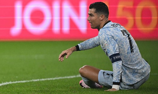 Ronaldo có nên tiếp tục được đá chính ở vòng 1/8? Ảnh: AFP