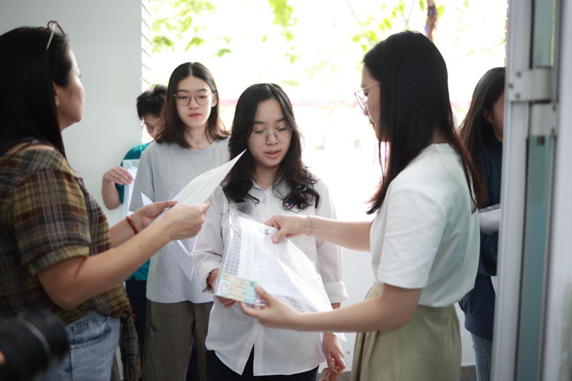 Mọi công tác chuẩn bị cho kỳ thi tốt nghiệp THPT tại TP Hà Nội được tiến hành nghiêm túc, chặt chẽ. Ảnh: Hải Nguyễn. 