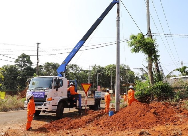 Người dân ở Đắk Nông yên tâm khi lưới điện được đảm bảo vào mùa mưa lũ