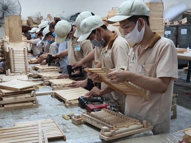 Thời gian thử việc không quá 6 ngày với công việc trình độ lao động phổ thông. Ảnh: Nam Dương