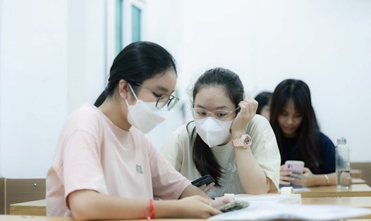 Thí sinh đã có thể tra cứu điểm thi vào lớp 10 ở Hà Nội. Ảnh: Hải Nguyễn