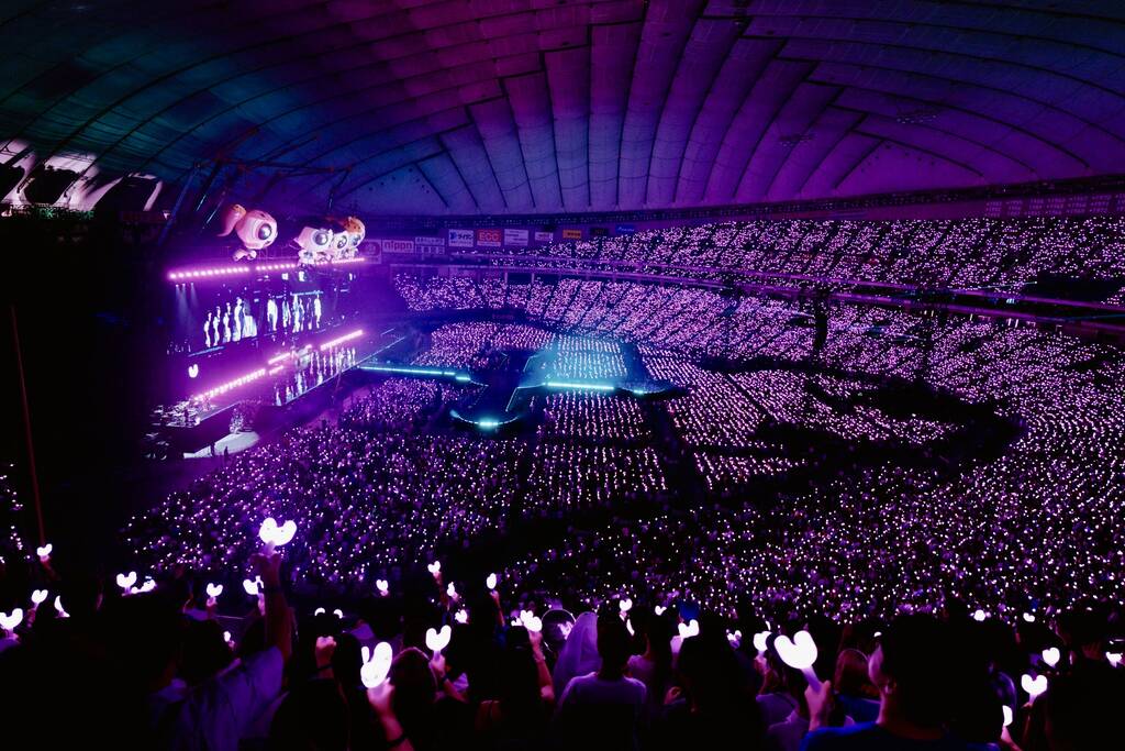 Hai buổi hợp fan của NewJeans ở Tokyo Dome thu hút 91.200 khán giả. Ảnh: ADOR