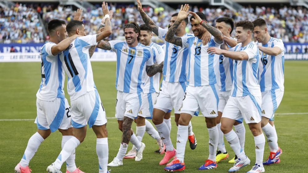 Argentina đã giành vé vào vòng tứ kết Copa America 2024. 