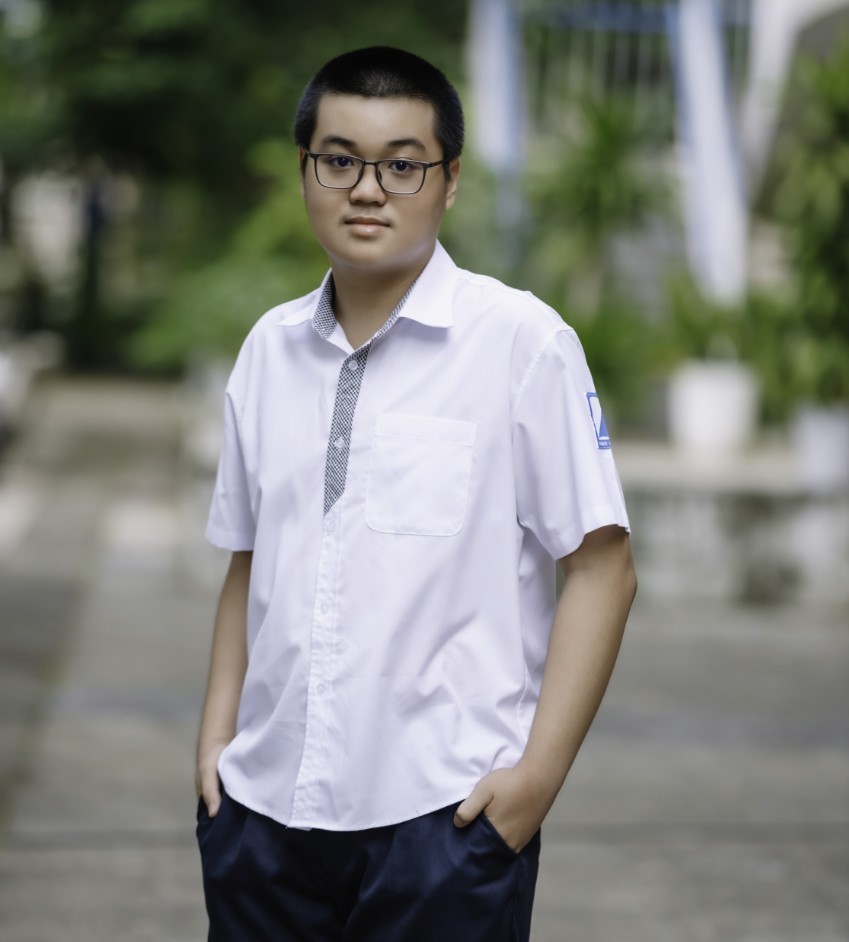 Với số điểm 48,5/50, em Nguyễn Hoàng Minh Quân trở thành thủ khoa kỳ thi tuyển sinh vào lớp 10 tại Hà Nội năm 2024. Ảnh: Nhân vật cung cấp