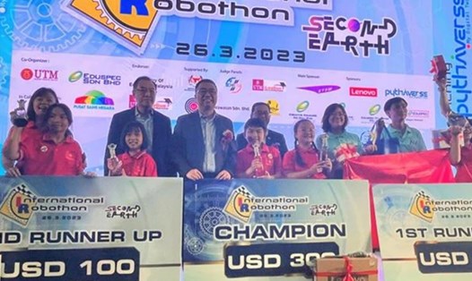 Việt Nam giành nhiều giải thưởng tại cuộc thi Robothon quốc tế 2023. Ảnh: TTXVN