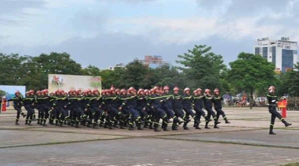 Tổng duyệt Lễ ra mắt lực lượng tham gia bảo vệ ANTT ở cơ sở diễn ra vào sáng 28.6 tại Quảng trường Sao Đỏ (TP Chí Linh). Ảnh: Công an Hải Dương