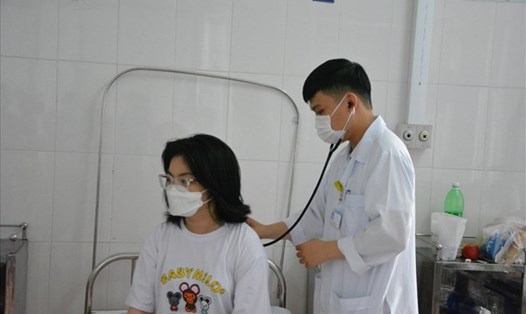 Một trường hợp mắc sốt xuất huyết nặng được điều trị tại Bệnh viện Đa khoa vùng Tây Nguyên. Ảnh: Quang Nhật