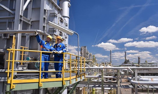 Gazprom cung cấp 42,4 triệu mét khối khí đốt tới châu Âu qua Ukraina. Ảnh: TASS