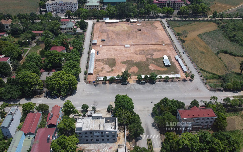 Tại huyện Quảng Hòa, công tác xây dựng khu tái định cư đang được thực hiện. Ảnh: Tân Văn.