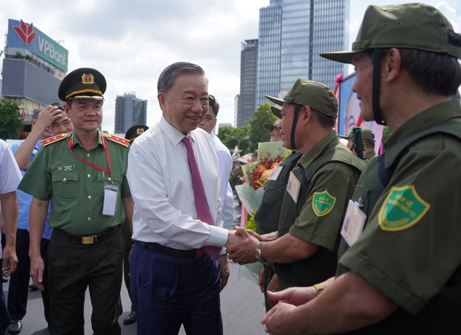 Chủ tịch nước Tô Lâm dự lễ ra mắt lực lượng an ninh, trật tự cơ sở tại TPHCM