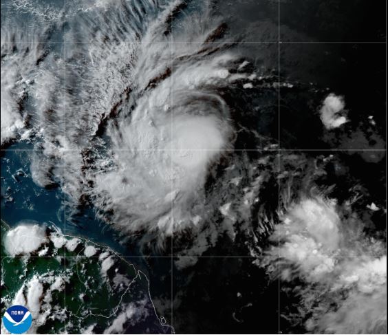 Cơn bão mới nhất Beryl tăng từ áp thấp nhiệt đới lên bão cấp 4 trong vòng 42 giờ. Ảnh: NOAA