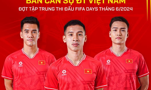 Đỗ Hùng Dũng (giữa) là đội trưởng đội tuyển Việt Nam dưới thời huấn luyện viên Kim Sang-sik. Ảnh: VFF