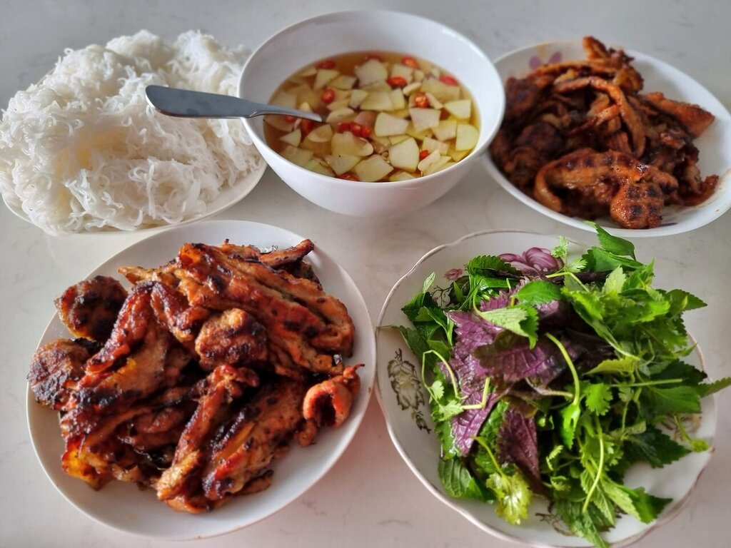 Một