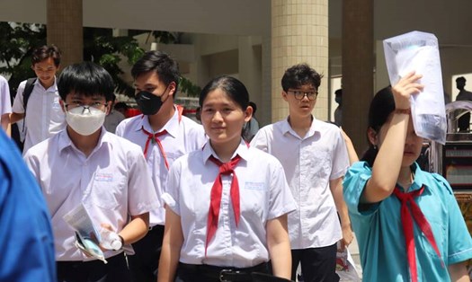 Các thí sinh thi môn chuyên, tranh suất vào trường chuyên Lê Quý Đôn (Đà Nẵng). Ảnh: Nguyễn Linh