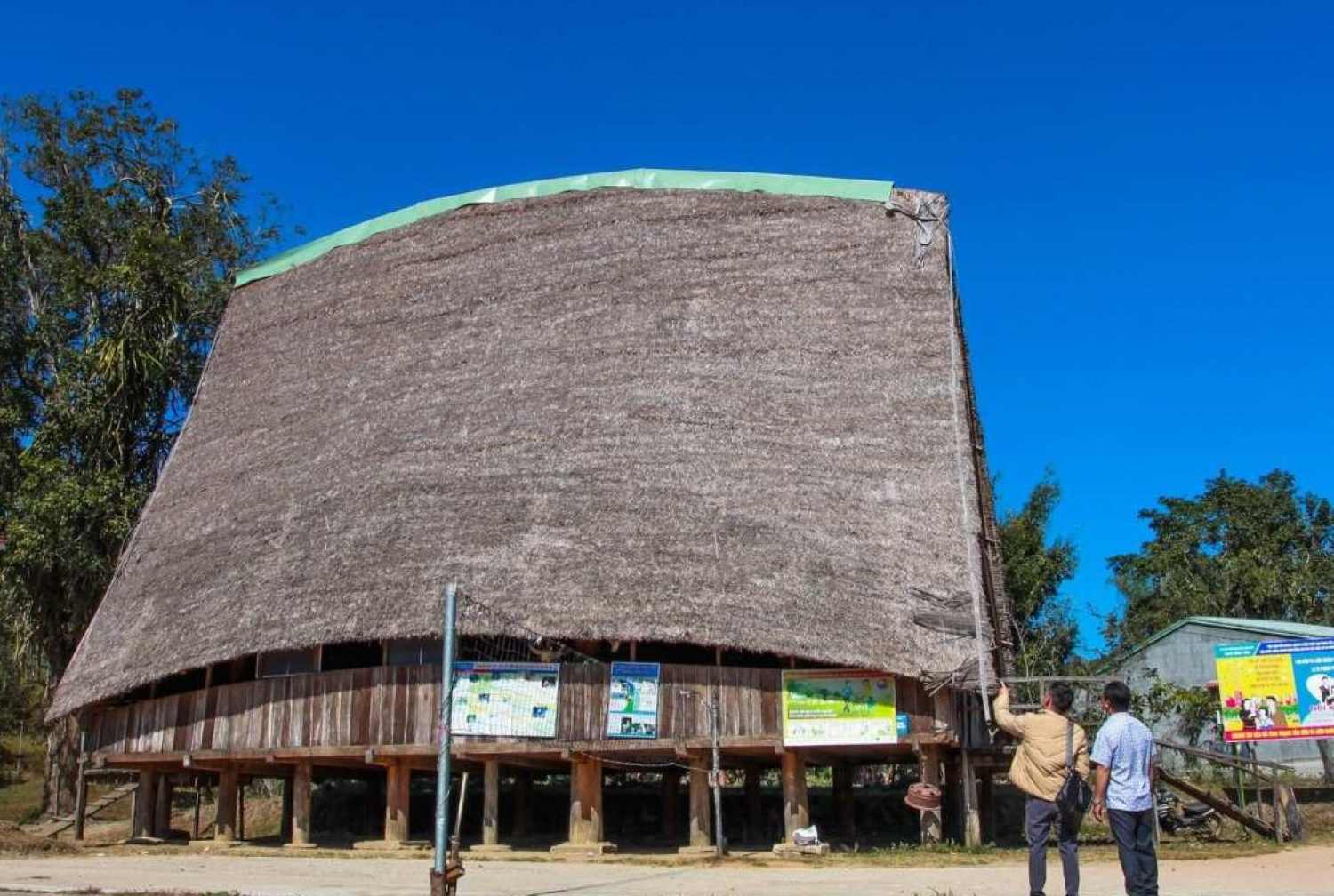 Xu hướng xây nhà sinh hoạt cộng đồng theo kiến trúc truyền thống