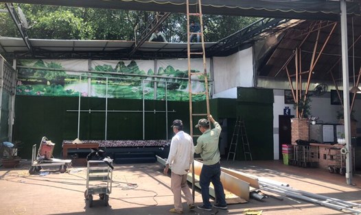 Nhà hàng Dìn Ký Phú Long đang bị cưỡng chế, tháo dỡ. Ảnh: Huân Cao