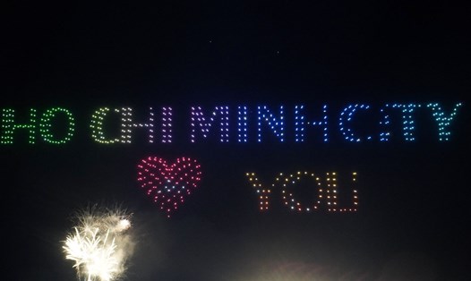 Lễ hội sông nước TPHCM góp phần định vị TPHCM là một đô thị sông nước giàu bản sắc văn hóa. Ảnh: Ngọc Lê