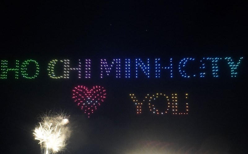 Lễ hội sông nước TPHCM góp phần định vị TPHCM là một đô thị sông nước giàu bản sắc văn hóa. Ảnh: Ngọc Lê