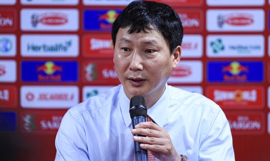 Điểm cộng trong màn ra mắt của huấn luyện viên Kim Sang-sik