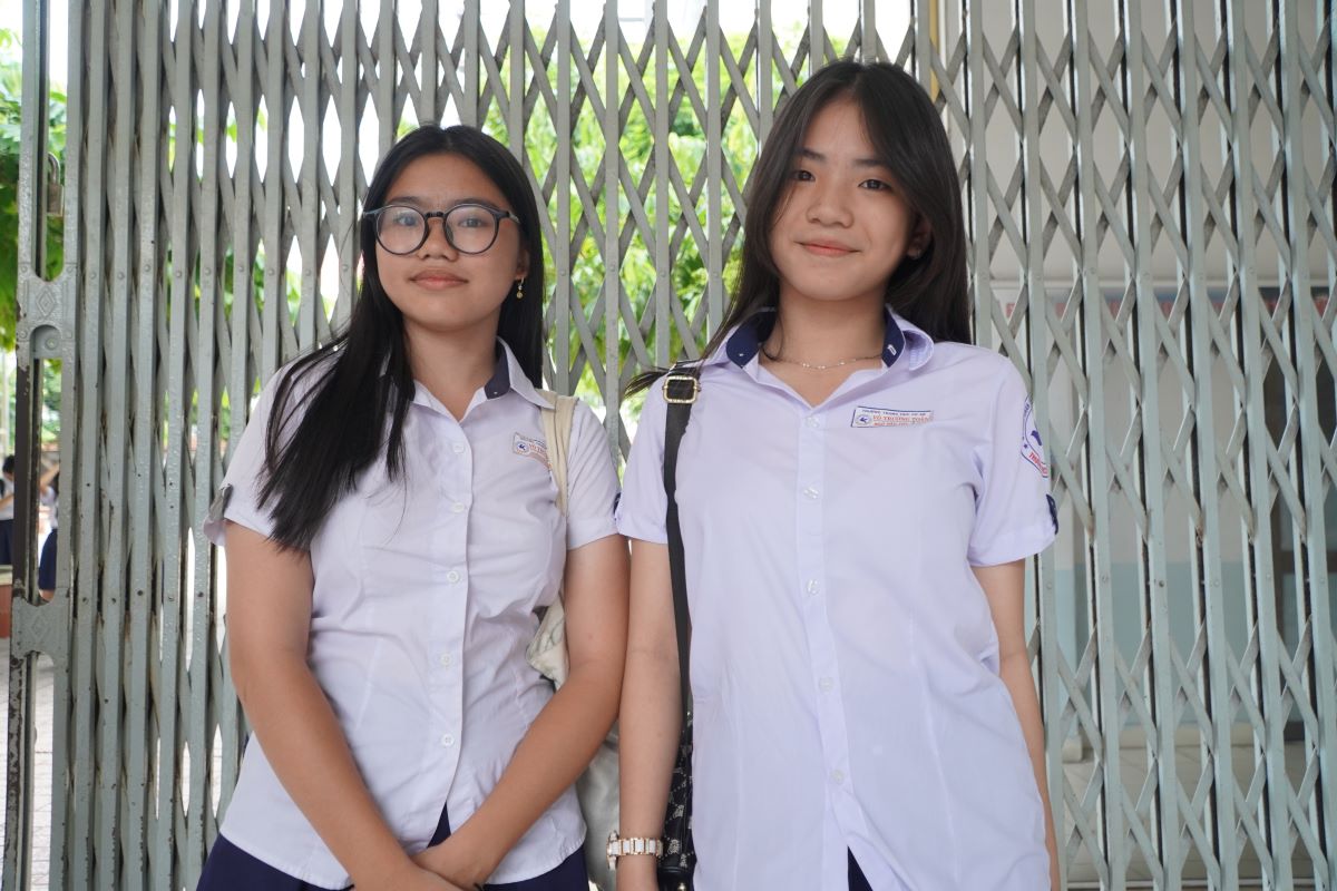 Thí sinh dự thi điểm thi Trường THCS Trần Văn Ơn. Ảnh: Chân Phúc