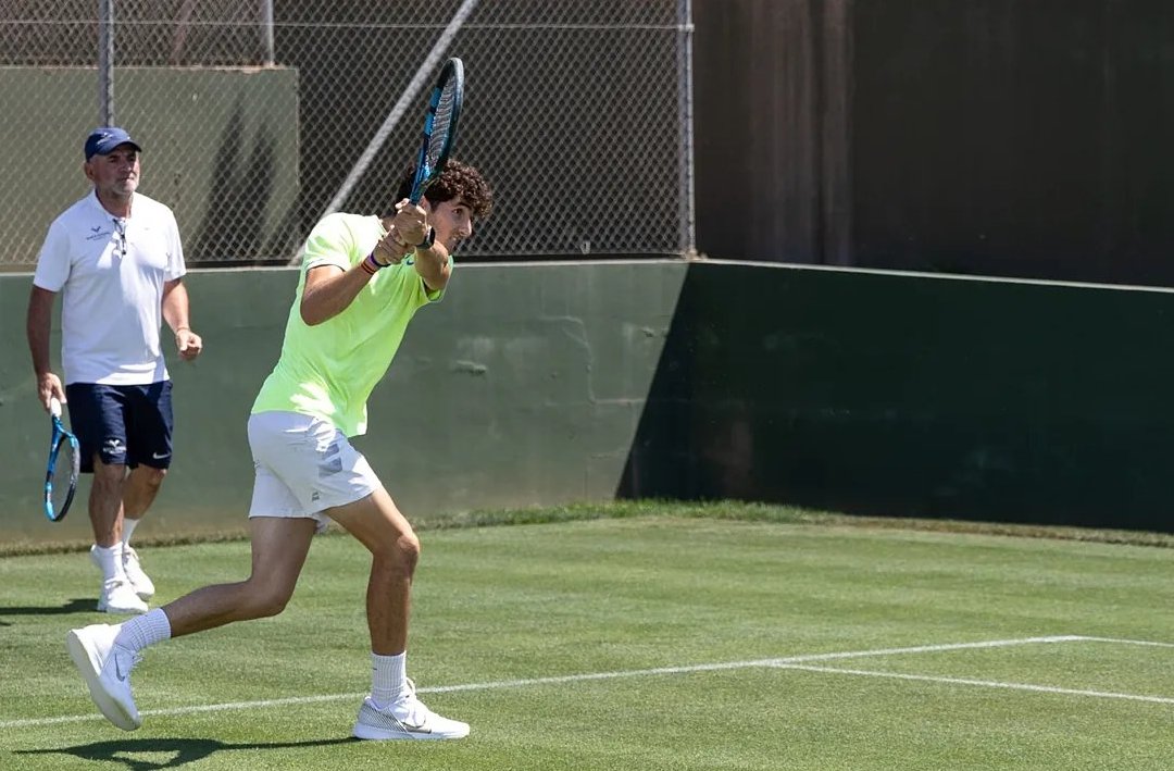 Joan Nadal, 20 tuổi, sẽ bắt đầu sự nghiệp chuyên nghiệp ở ATP Tour với giải đấu tại Mallorca. Ảnh: Solis Sport