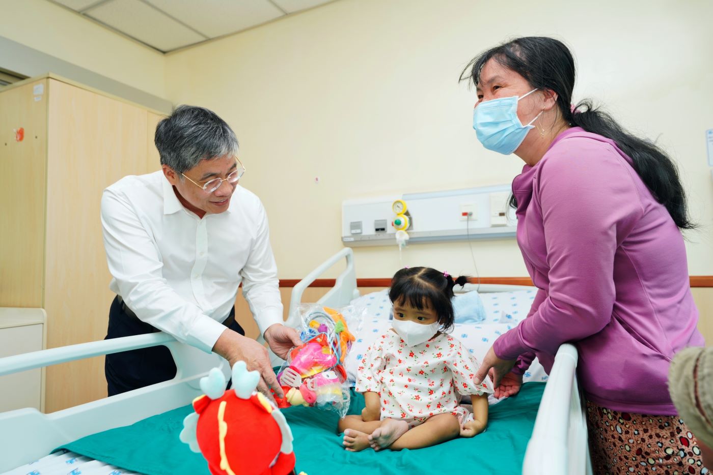 Ghép gan thành công cho bệnh nhi 22 tháng tuổi. Ảnh: Bệnh viện cung cấp