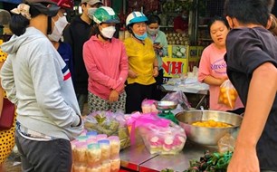 Tết Đoan Ngọ: Diệt sâu bọ và tụ hội gia đình