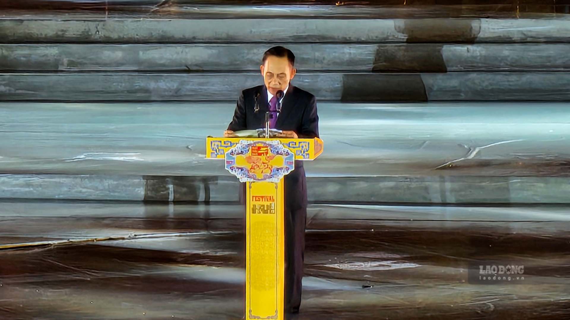 Bí thư Trung ương Đảng, Trưởng Ban đối ngoại Trung ương Lê Hoài Trung phát biểu tại chương trình. Ảnh: Nguyễn Luân.