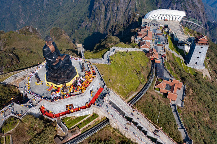 Đỉnh Fansipan cao 3.143m. Ảnh: UBND tỉnh Lào Cai