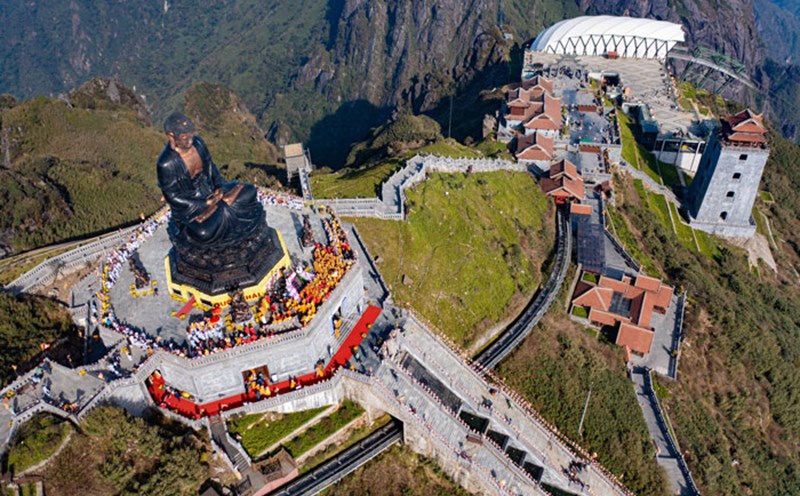 Đỉnh Fansipan cao 3.143m. Ảnh: UBND tỉnh Lào Cai