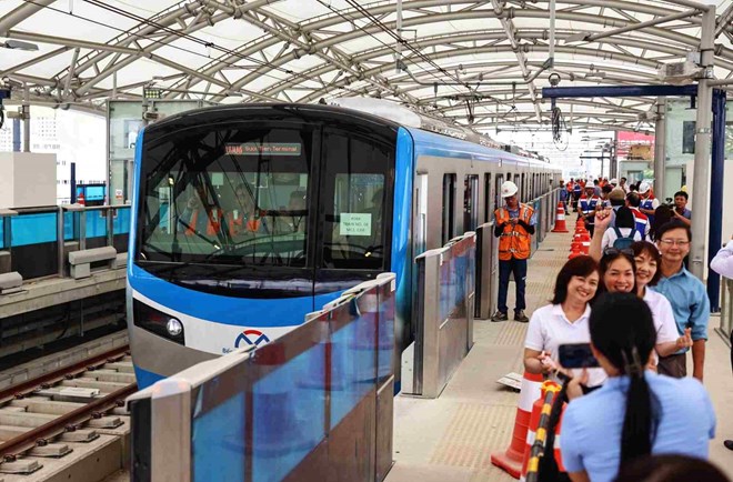 TPHCM quyết tâm đưa Metro số 1 khai thác thương mại cuối năm nay. Ảnh: Anh Tú
