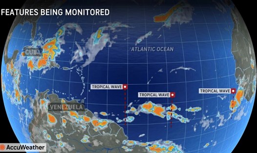 Các vùng thời tiết nhiễu động đang được theo dõi ở Đại Tây Dương. Ảnh: AccuWeather