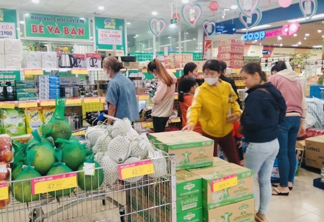 Liên đoàn Lao động TP Bảo Lộc, tỉnh Lâm Đồng phối hợp tổ chức tuần lễ mua hàng giảm giá cho đoàn viên, người lao động. Ảnh: Đức Thiệm 